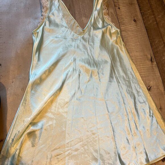 Vintage Inner Most Lace Trim Embroidered Mint Satin Sleep Dress Size 1x - Picture 6 of 8